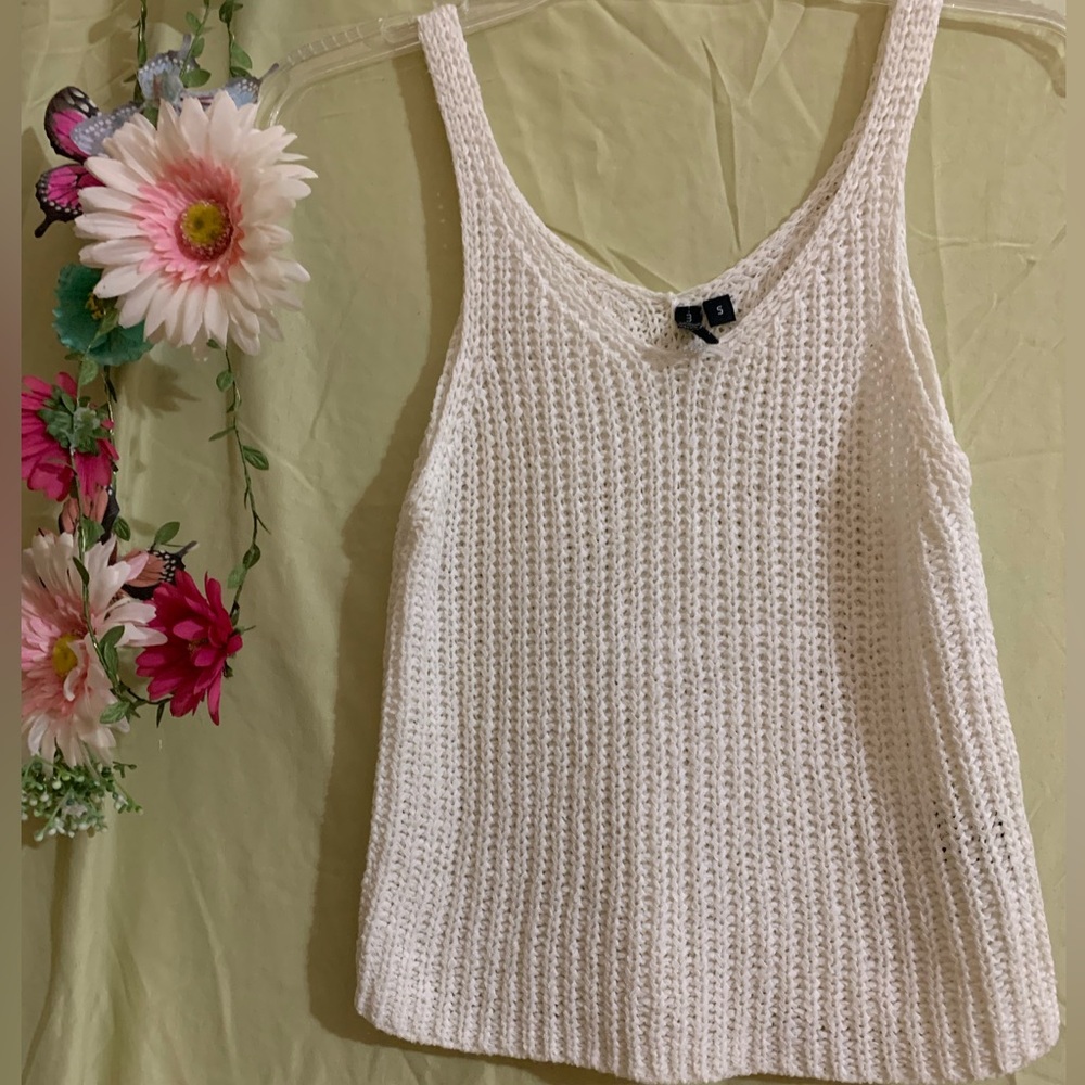 Elegant White Knit Tank Top